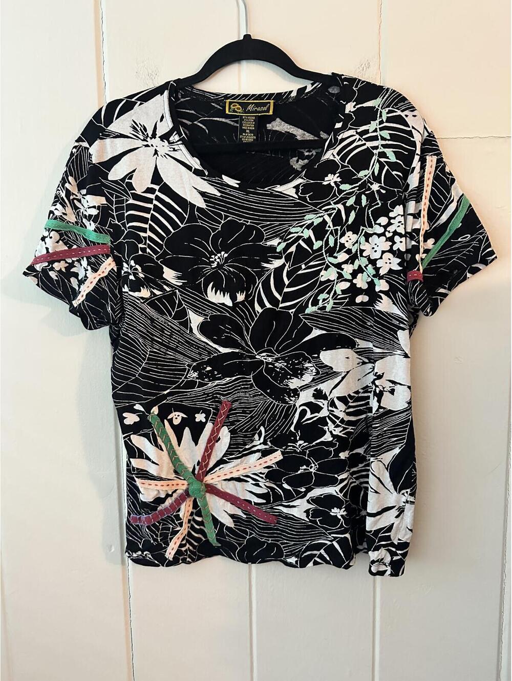 Mirasol Vintage 90s Y2K Short Sleeve T-Shirt Black White w/ Embroidery Size XL
